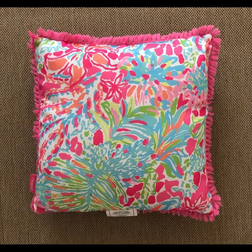 Lilly Pulitzer | 18x18 Indoor Outdoor Throw Pillow